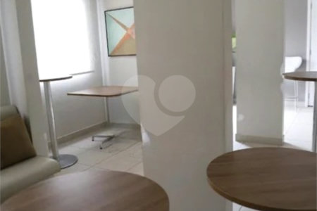 Apartamento à venda com 2 quartos em Vila Zat, São Paulo, SP
