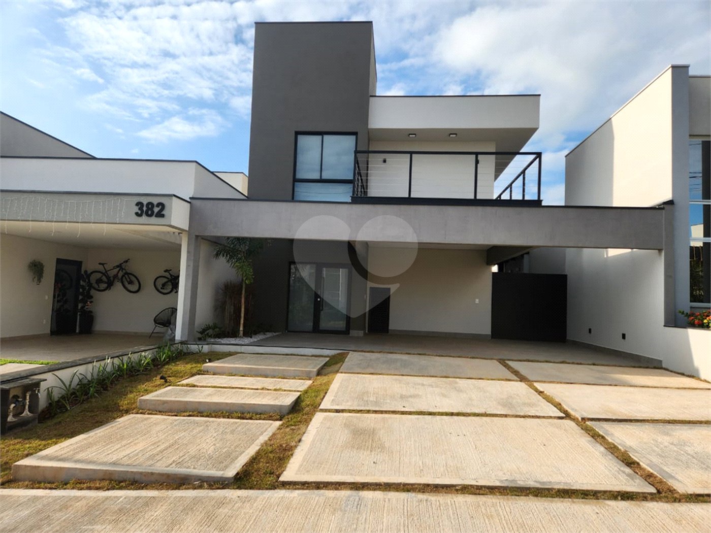 Casa à venda com 3 suítes no condomínio Residencial Viena, Indaiatuba - SP