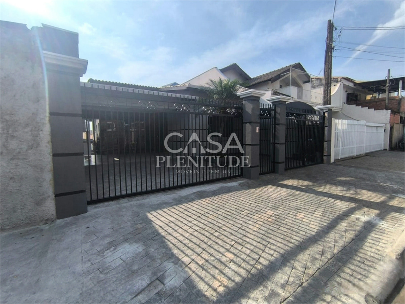 Casa Térrea à venda com 3 quartos, sendo 1 suíte,  em Jardim Rosália Alcolea, Sorocaba, SP