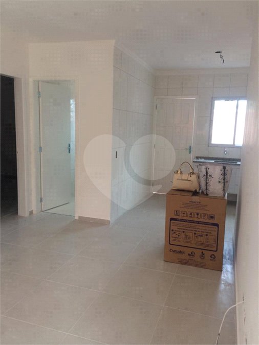 Casa à venda com 2 quartos no condomínio Cristal Boracéia I, Bertioga - SP