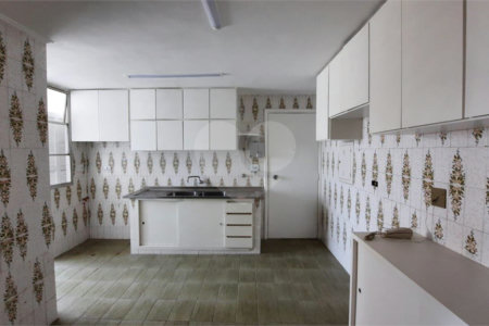 Apartamento à venda com 3 quartos, sendo 1 suíte, em Santa Cecília, São Paulo, SP