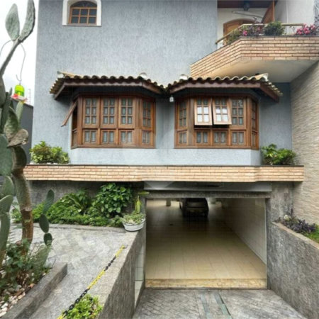 Sobrado à venda com 4 quartos, sendo 2 suítes, em Vila Maria Alta, São Paulo, SP