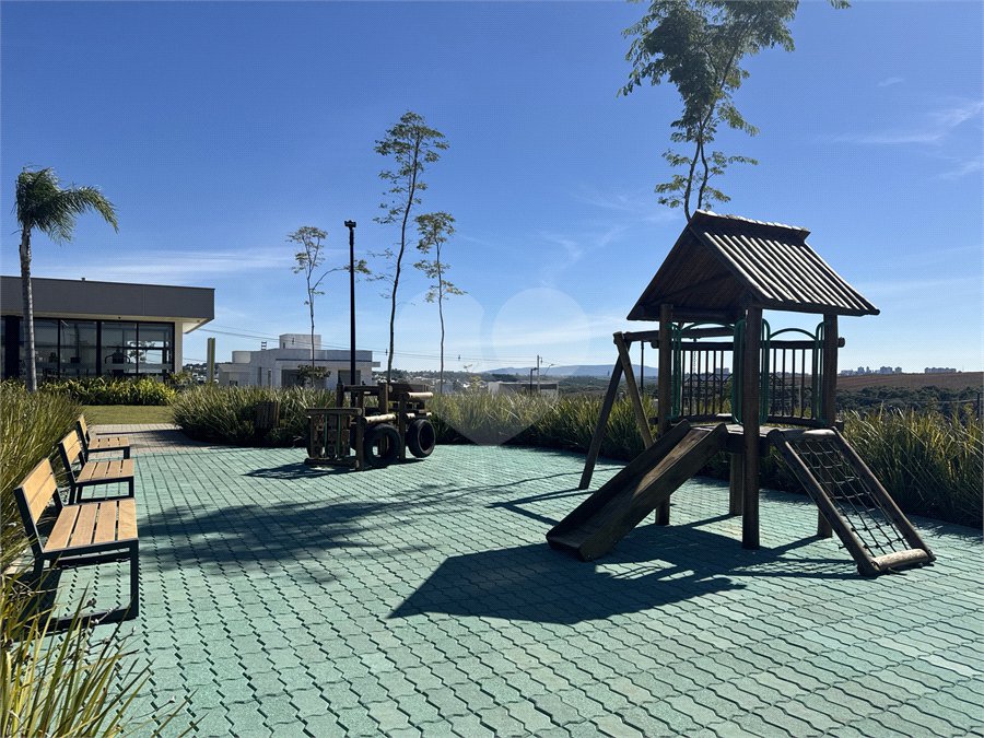 Casa à venda ou para alugar com 3 suítes no condomínio Terras Alpha Nova Esplanada, Votorantim - SP