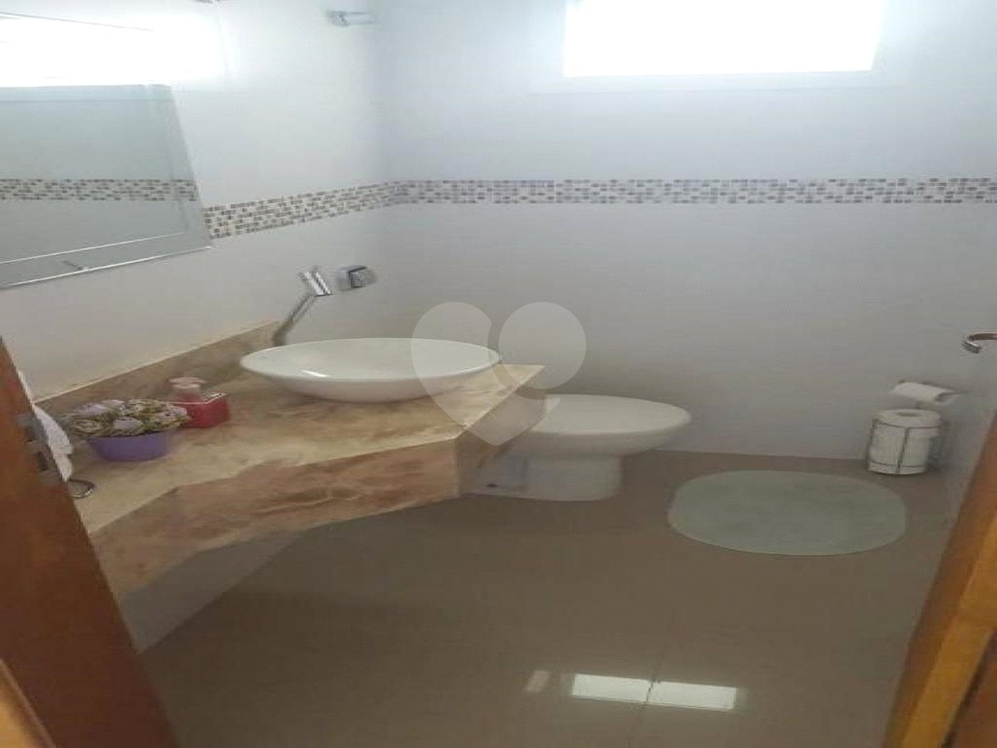 Casa à venda com 4 quartos, sendo 2 suítes, no condomínio Village Ipanema, Araçoiaba da Serra - SP