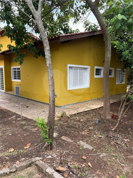 Chácara à venda com 3 quartos, sendo 1 suíte, em Bosque, Vinhedo, SP