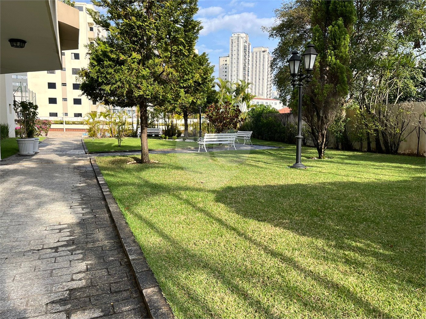 Apartamento à venda com 4 quartos, sendo 2 suítes,  em Água Fria, São Paulo, SP