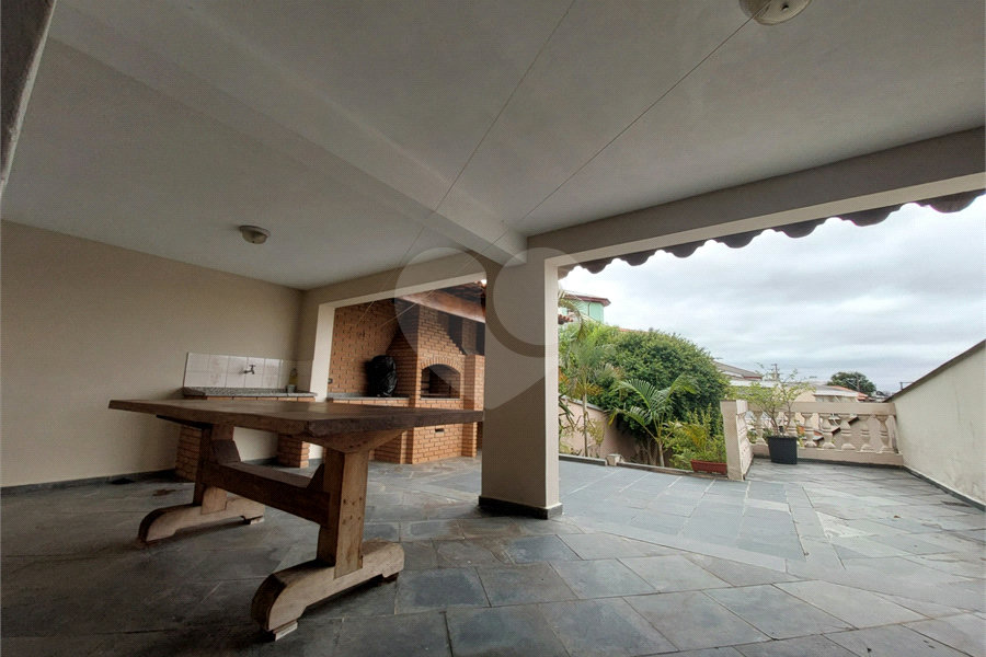 Casa à venda com 3 suítes em Vila Pereira Barreto, São Paulo, SP