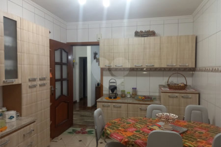 Casa Térrea à venda com 3 quartos, sendo 2 suítes, em Santo Amaro, São Paulo, SP