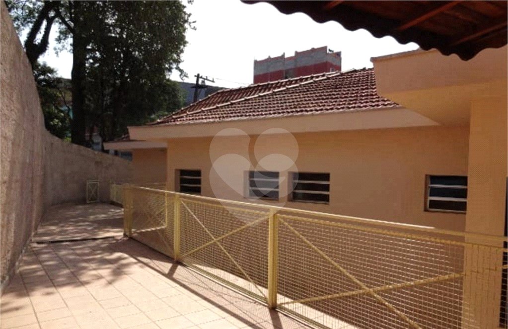 Sobrado à venda com 3 quartos, sendo 1 suíte, em Jardim São Luís, São Paulo, SP
