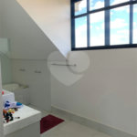 Casa à venda com 4 suítes no condomínio Vila Inglesa, Atibaia - SP