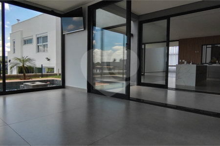Casa à venda com 4 suítes no condomínio Campos de Santo Antonio II, Itu - SP