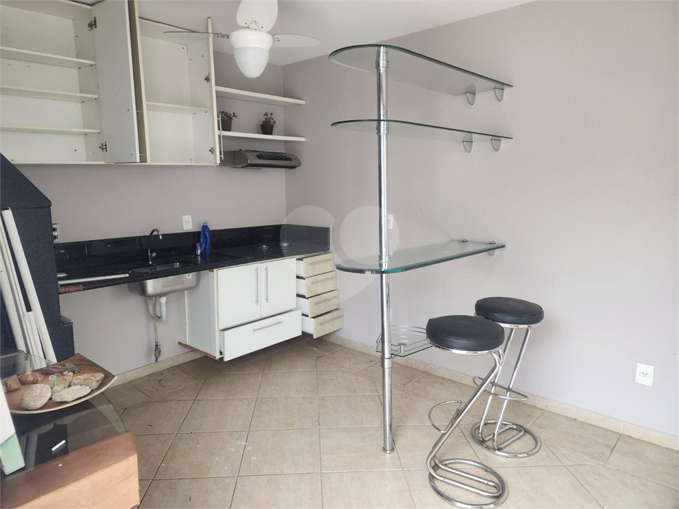 Casa à venda com 3 quartos, sendo 1 suíte, no condomínio Terras de São Francisco, Vinhedo - SP