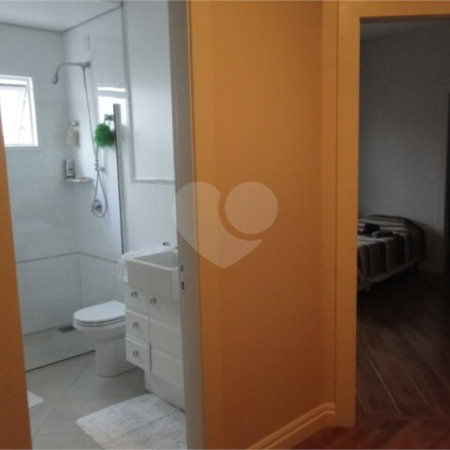Casa à venda com 3 quartos, sendo 1 suíte, no condomínio Associação Amigos da Malota, Jundiaí - SP