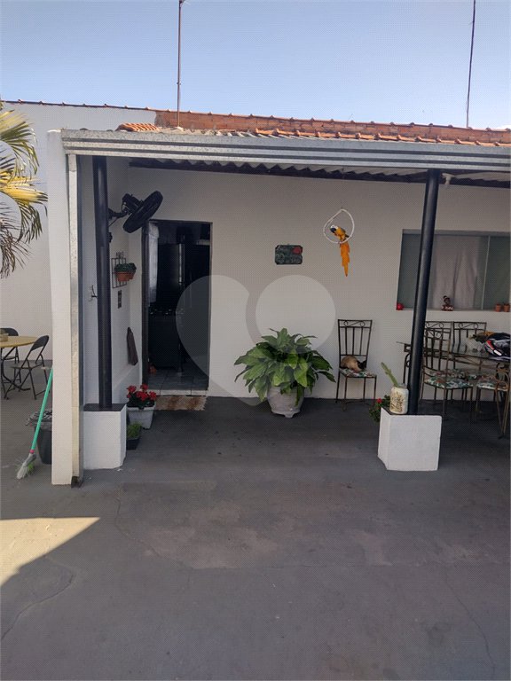 Casa à venda com 2 quartos, sendo 1 suíte, em Parque Residencial Vale do Sol, Araraquara, SP