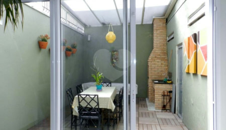 Sobrado à venda com 4 quartos, sendo 3 suítes,  em Brooklin, São Paulo, SP