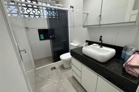 Apartamento Residencial à venda, Gonzaga, Santos - AP0557.