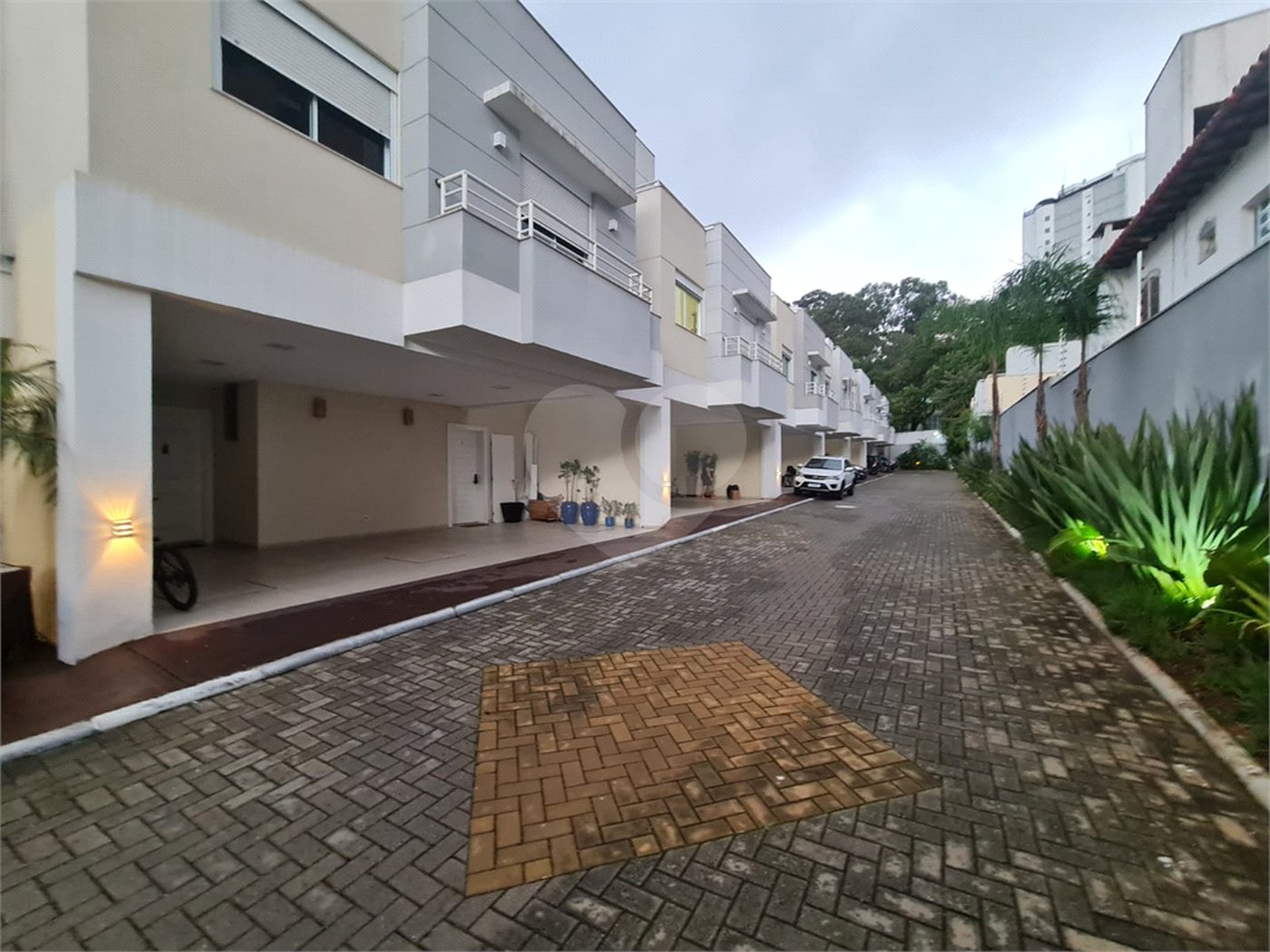 Casa à venda com 4 suítes no condomínio Villaggio DI Palme, São Paulo - SP