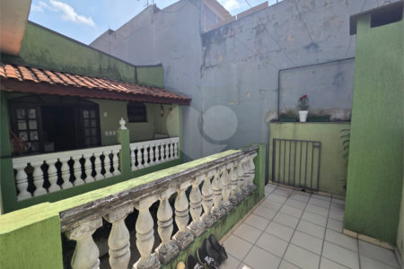 Casa à venda com 4 quartos, sendo 1 suíte, em Vila Paulo Silas, São Paulo, SP