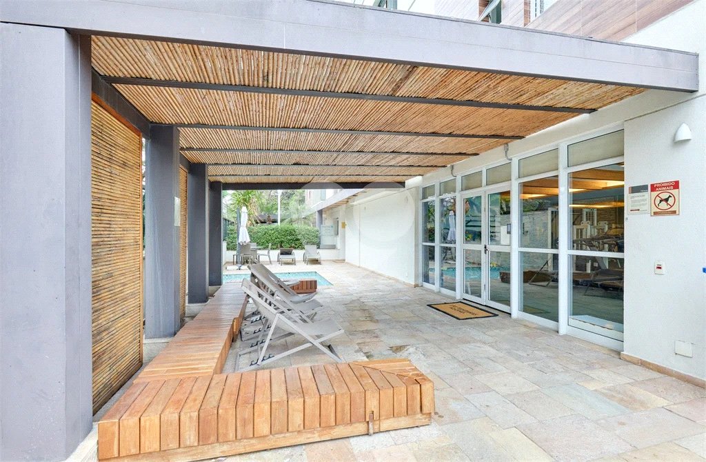 Apartamento à venda com 3 quartos, sendo 1 suíte,  em Chácara Santo Antônio, São Paulo, SP