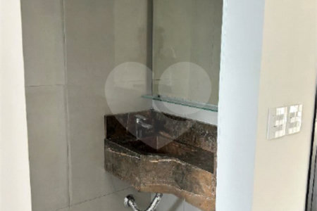Casa à venda com 3 quartos, sendo 1 suíte, no condomínio Lagos D Icaraí, Salto - SP