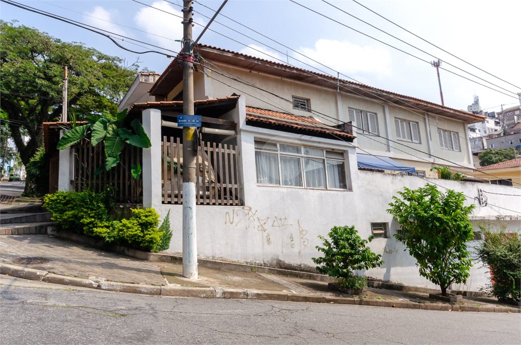 Sobrado à venda ou para alugar com 4 quartos, sendo 1 suíte, em Vila Anglo Brasileira, São Paulo, SP