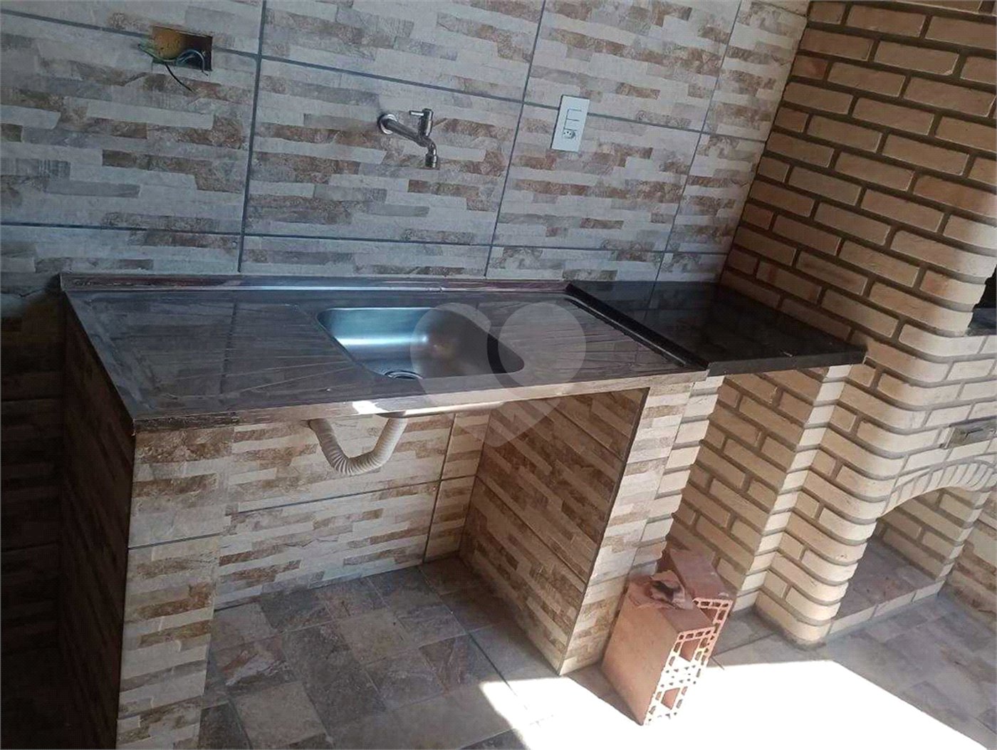 Casa à venda com 2 quartos no condomínio Villa Savoia, Sorocaba - SP