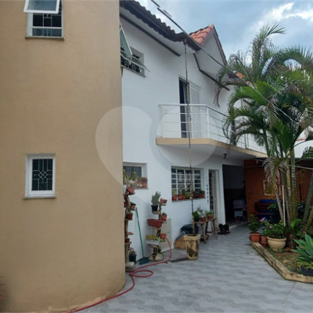 Sobrado à venda com 3 quartos, sendo 1 suíte,  em Vila Mogilar, Mogi das Cruzes, SP