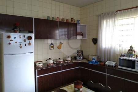 Casa à venda com 4 quartos, sendo 1 suíte, em Campo Belo, São Paulo, SP