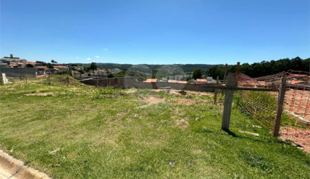 Terreno à venda no condomínio Bosque da Mata, Valinhos - SP