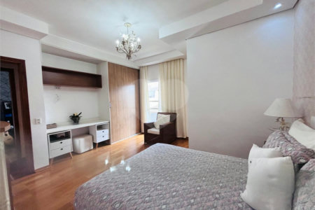 Casa à venda com 4 quartos, sendo 2 suítes, no condomínio Carmen Blanco, Sorocaba - SP