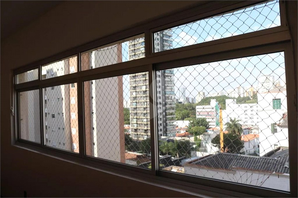 Apartamento à venda com 3 quartos, sendo 1 suíte, em Água Branca, São Paulo, SP