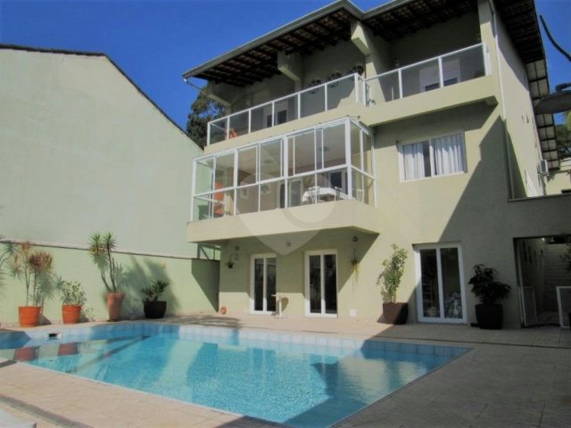 Casa à venda com 4 suítes em Alto da Boa Vista, São Paulo, SP