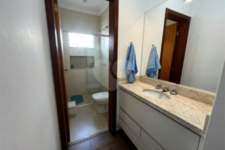 Casa à venda com 4 quartos, sendo 2 suítes,  em Vila São Gonçalo, Itapetininga, SP