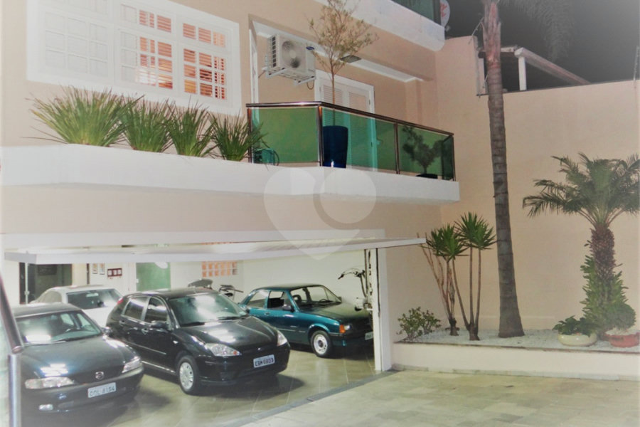 Casa à venda com 4 suítes em Jardim Floresta, São Paulo, SP