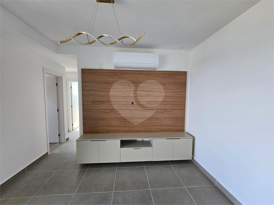 Apartamento para alugar com 3 quartos, sendo 1 suíte, em Além Ponte, Sorocaba, SP