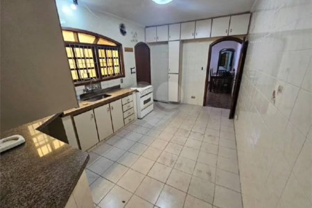 Casa Térrea à venda com 3 quartos em Vila Medeiros, São Paulo, SP