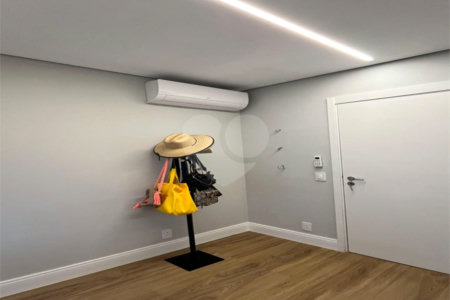 Apartamento à venda com 3 quartos, sendo 1 suíte, em Jardim Prudência, São Paulo, SP