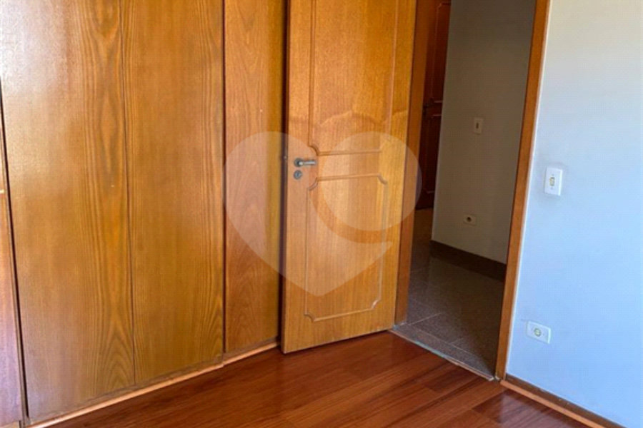 Apartamento à venda com 3 quartos, sendo 1 suíte, em Vila Clementino, São Paulo, SP