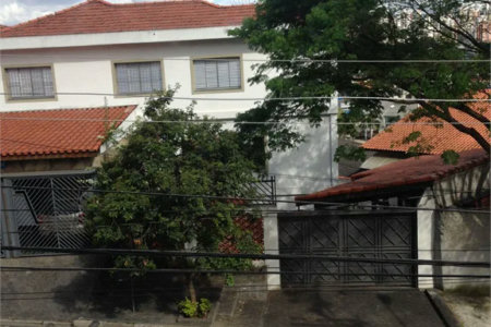 Sobrado à venda com 4 quartos, sendo 1 suíte, em Jardim Celeste, São Paulo, SP