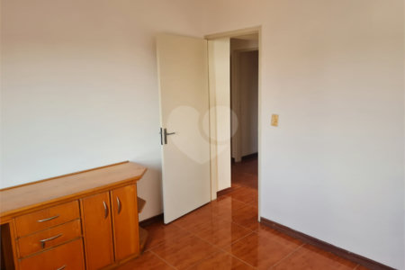 Sobrado à venda com 2 quartos, sendo 1 suíte, em Jardim Ivana, São Paulo, SP