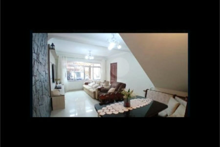 Casa à venda com 3 quartos, sendo 1 suíte, em Vila Ré, São Paulo, SP