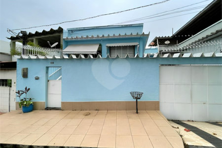 Casa à venda com 3 quartos em Campo Grande, Rio de Janeiro, RJ