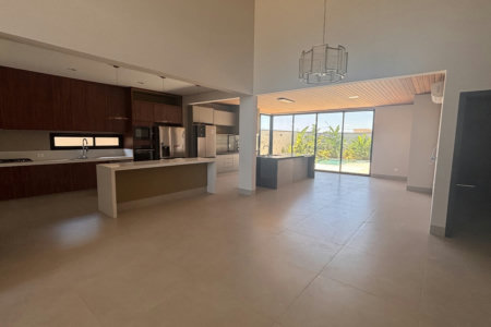Casa à venda com 3 suítes no condomínio Damha IV, Presidente Prudente - SP