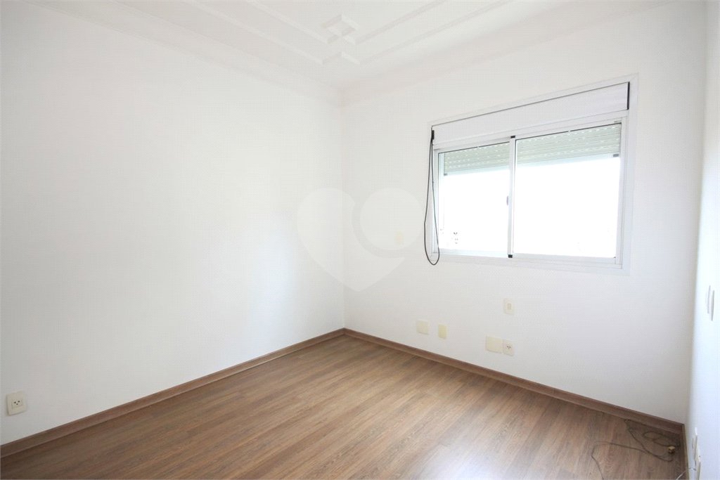 Apartamento à venda com 3 quartos, sendo 1 suíte, em Alto da Boa Vista, São Paulo, SP