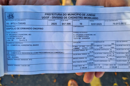 Casa à venda com 5 quartos em Ivoturucaia, Jundiaí, SP
