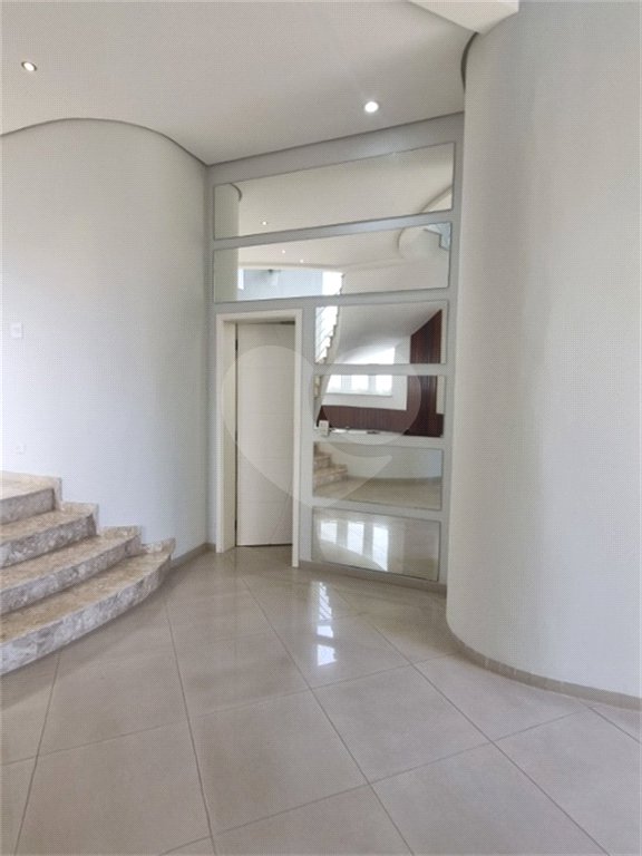 Casa à venda com 3 suítes no condomínio Residencial Terras de Vinhedo, Vinhedo - SP