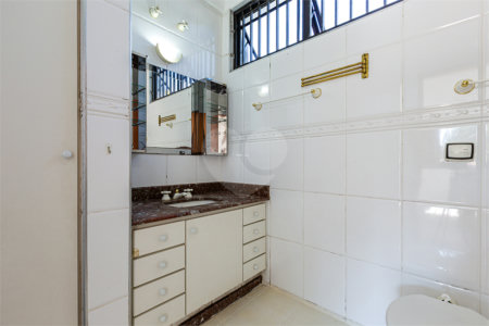 Casa à venda com 6 quartos, sendo 4 suítes, em Butantã, São Paulo, SP
