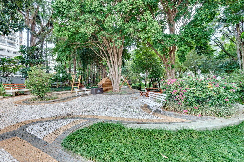 Apartamento à venda com 4 quartos, sendo 2 suítes, em Granja Julieta, São Paulo, SP