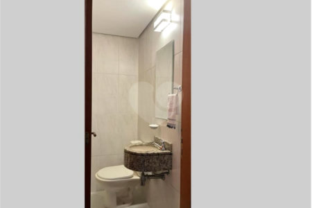 Apartamento à venda com 4 quartos, sendo 1 suíte,  em Saúde, São Paulo, SP