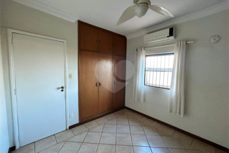 Sobrado à venda com 3 quartos, sendo 1 suíte,  em Parque dos Bandeirantes, Ribeirão Preto, SP